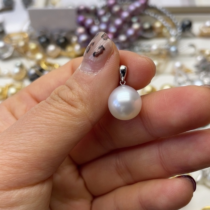 海水珍珠吊坠(不含链)18K金镶嵌