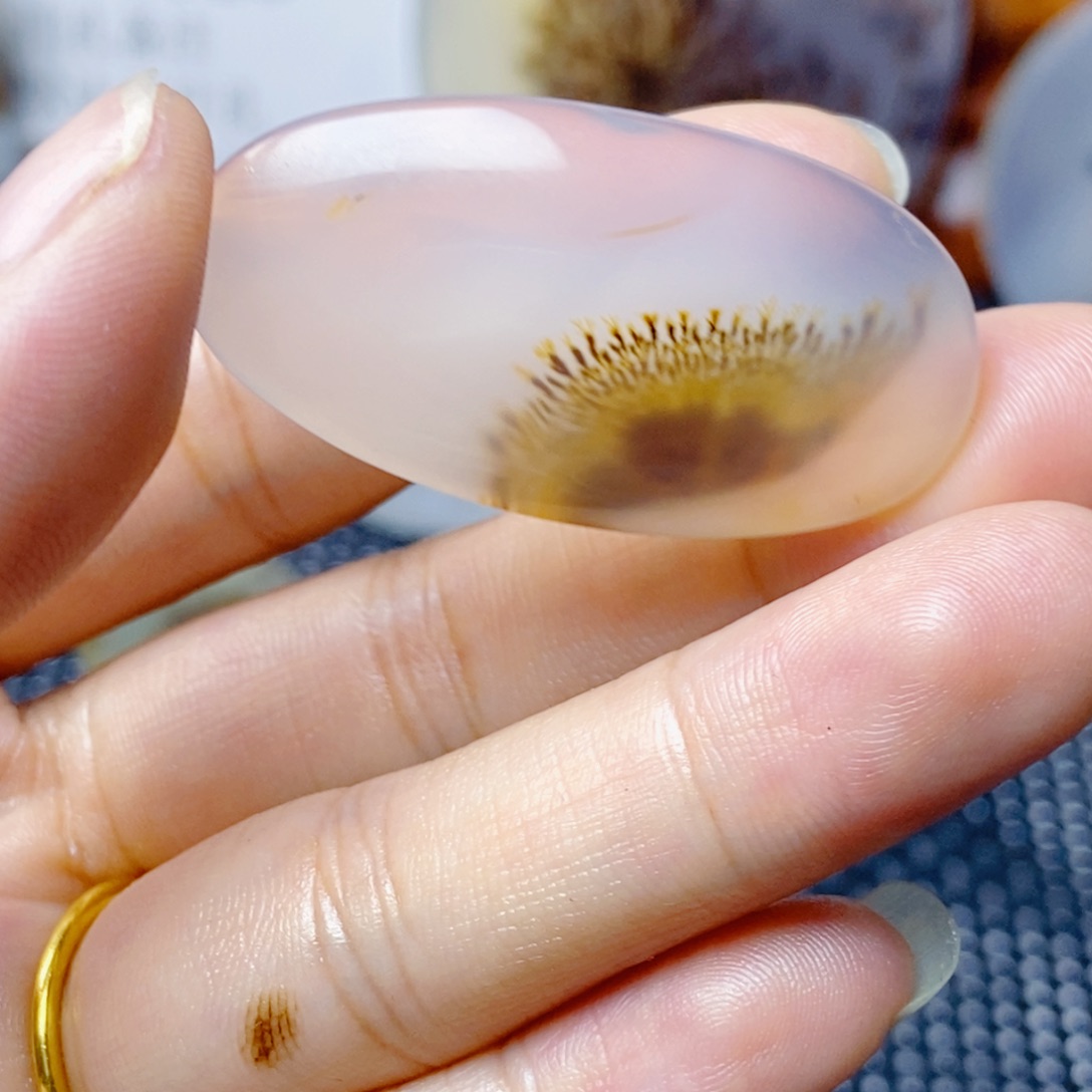 玛瑙/玉髓未镶嵌珠宝奇石