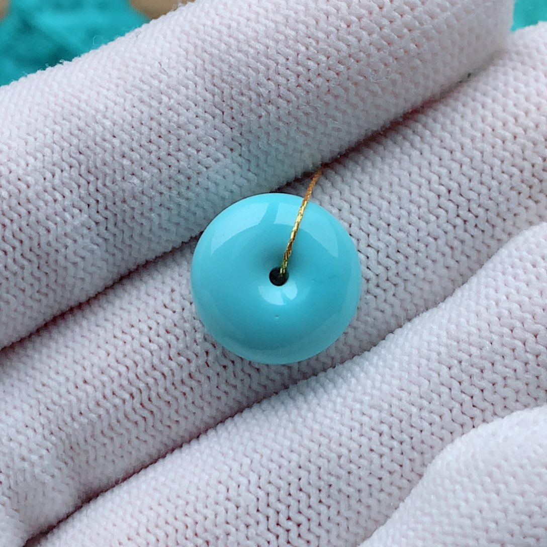 绿松石颈饰未镶嵌