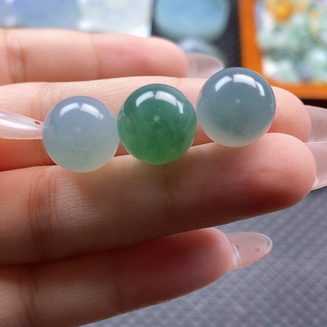 定制翡翠未镶嵌怒**命珠子