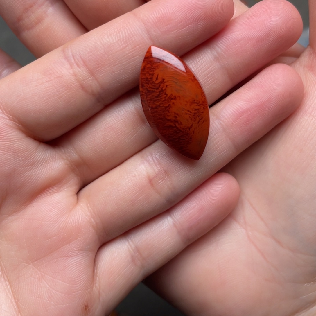 南红玛瑙未镶嵌手链