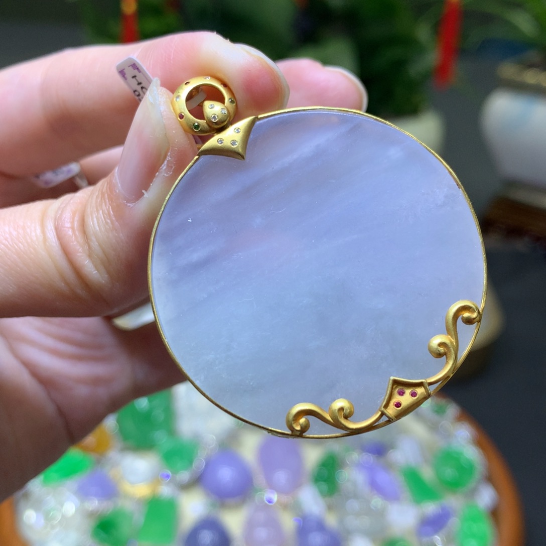 【闪购商品】翡翠颈饰18K金镶嵌翡翠吊坠项链