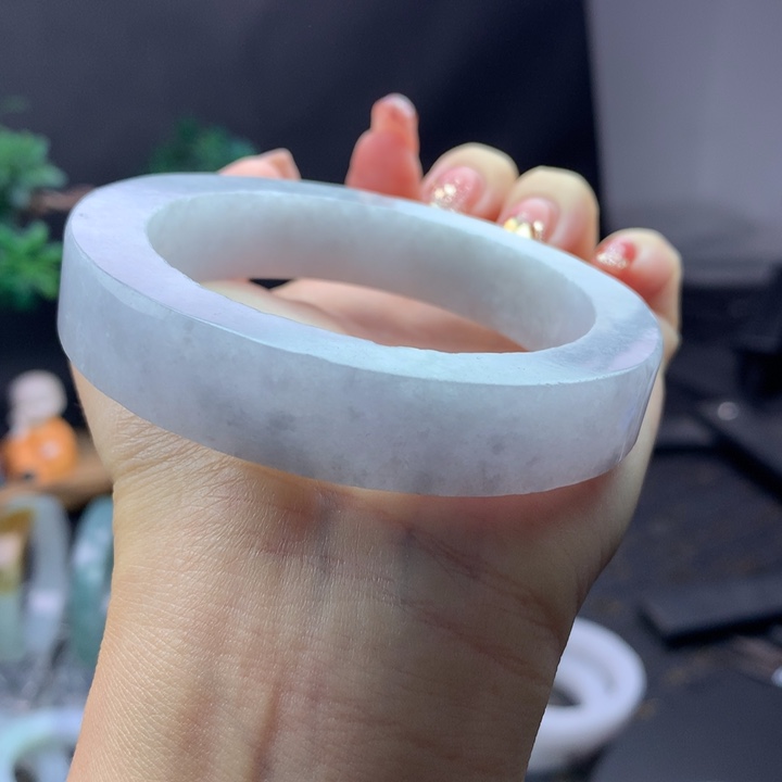 定制翡翠未镶嵌雪花盛开