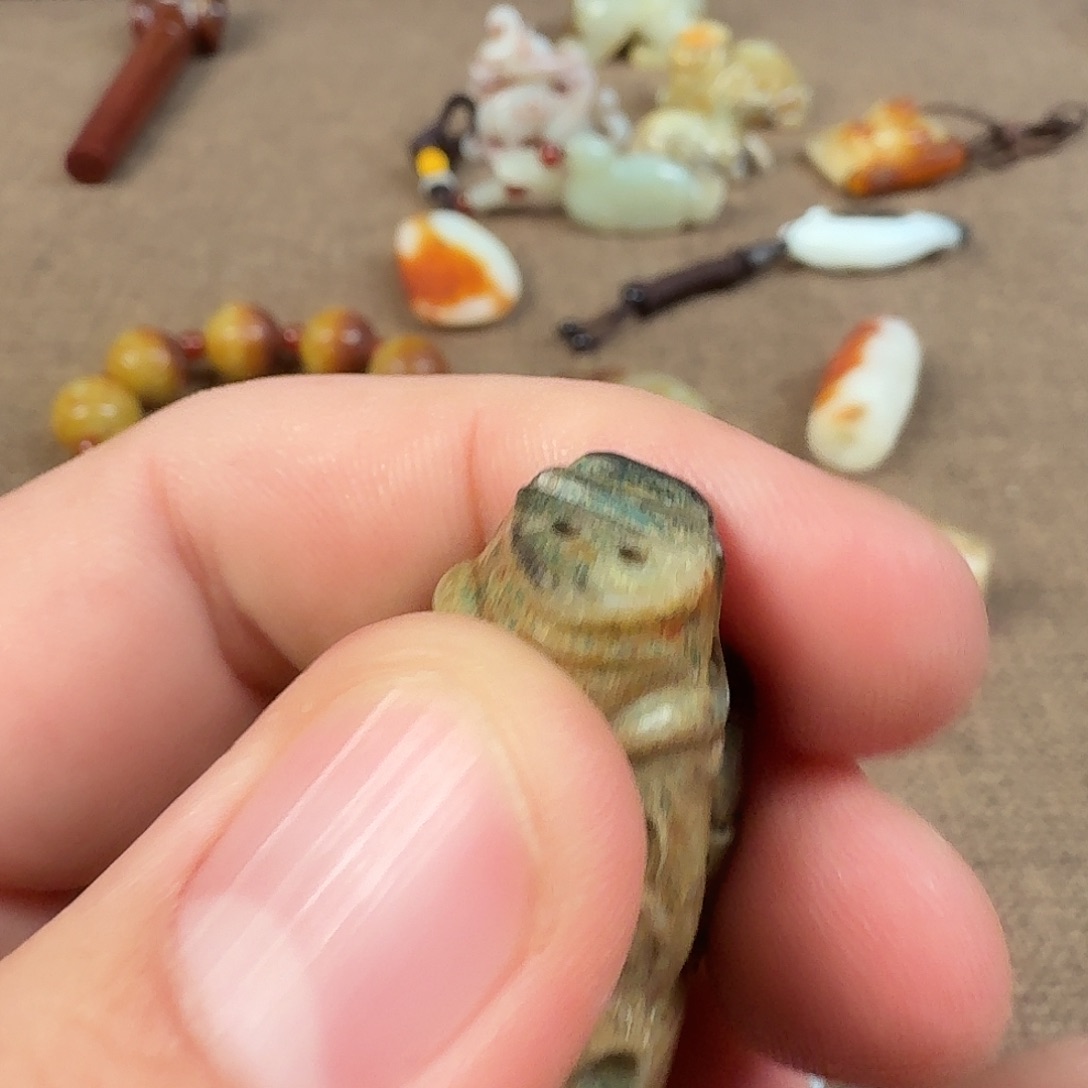 乔****和田玉（糖玉）未镶嵌珠宝奇石