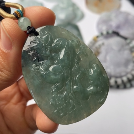 翡翠未镶嵌挂件翡翠