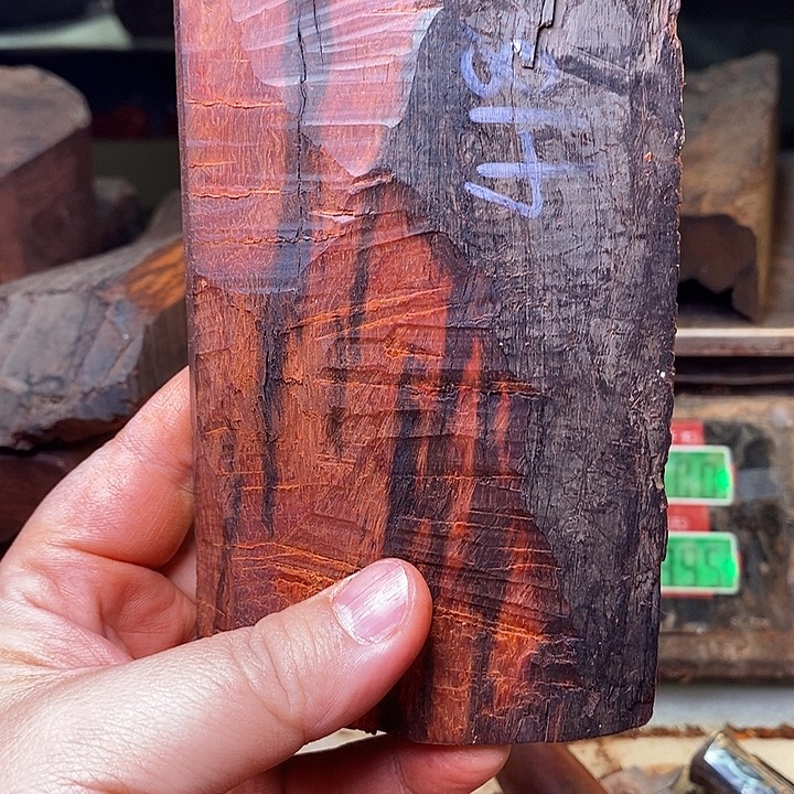 努***爱檀香紫檀（小叶紫檀）