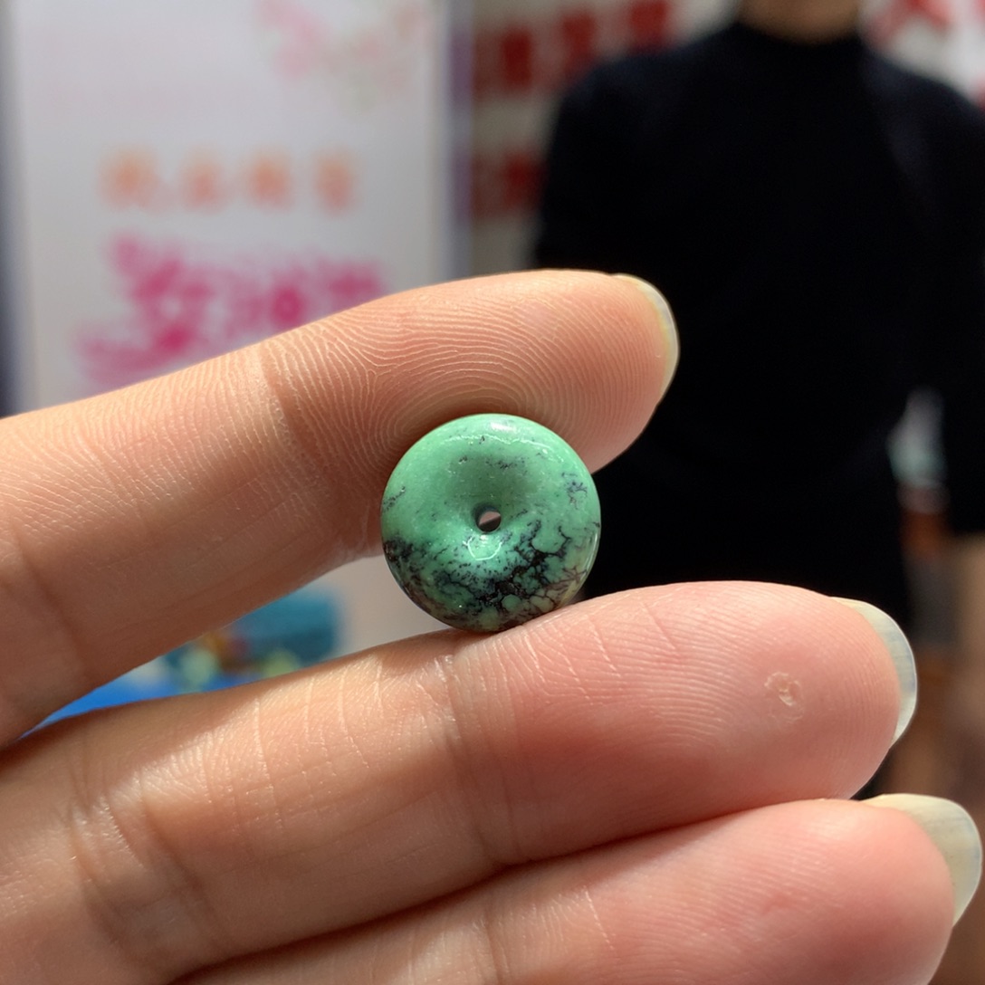 绿松石配饰未镶嵌