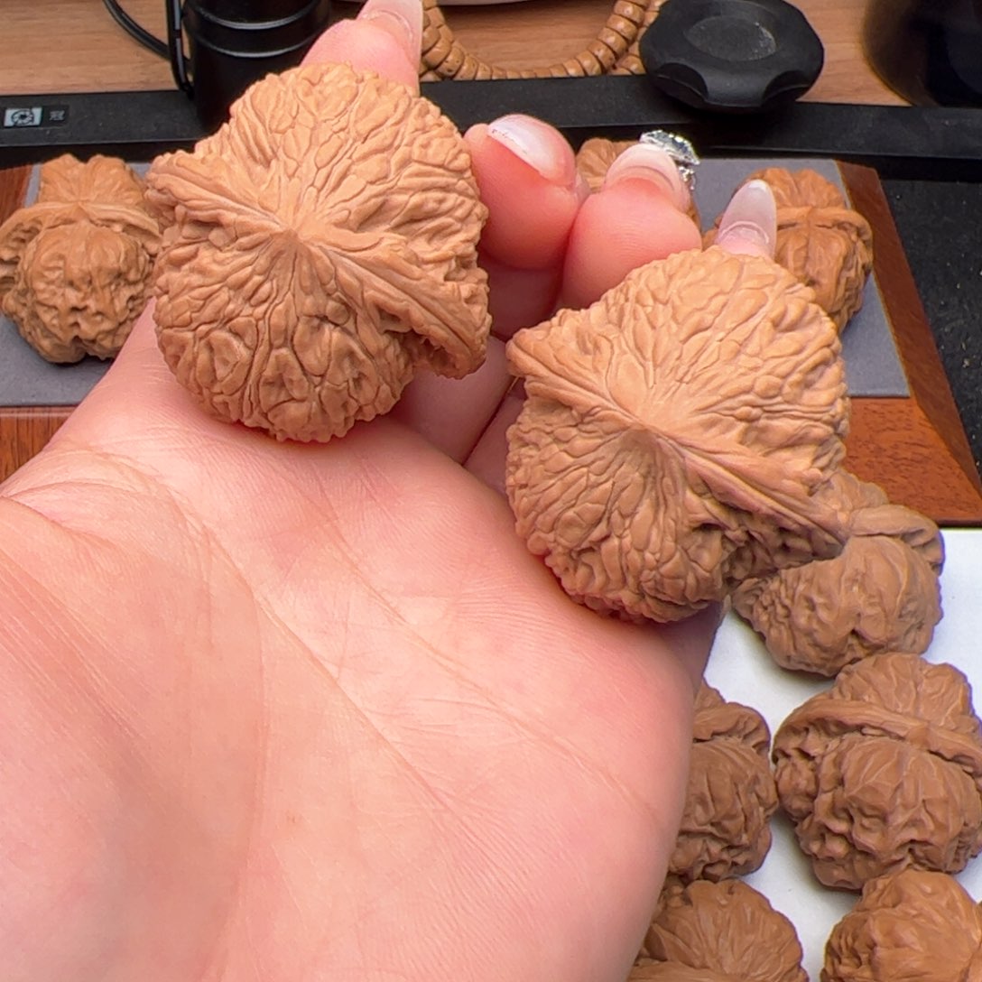 文玩核桃把件泥鳅40