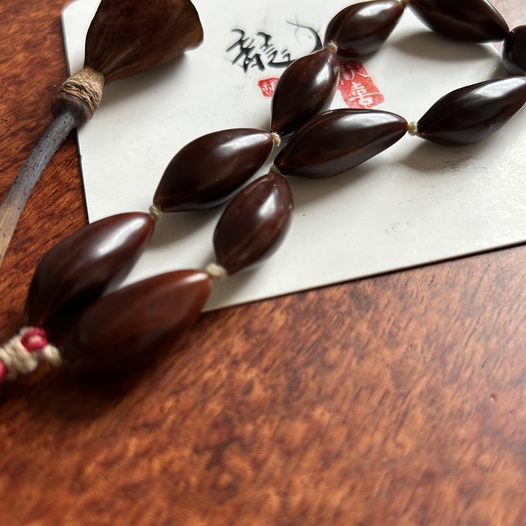 橄榄核柳叶紫核1.1-1.2手持