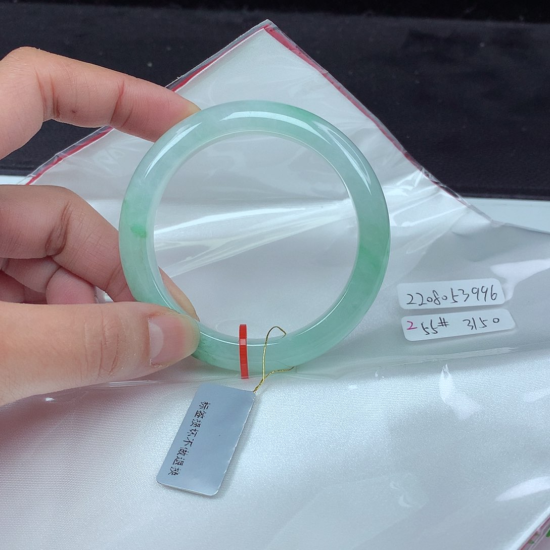 翡翠手镯未镶嵌55圈996