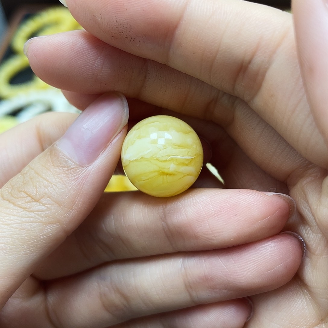 未镶嵌蜜蜡裸石沁色圆珠17mm