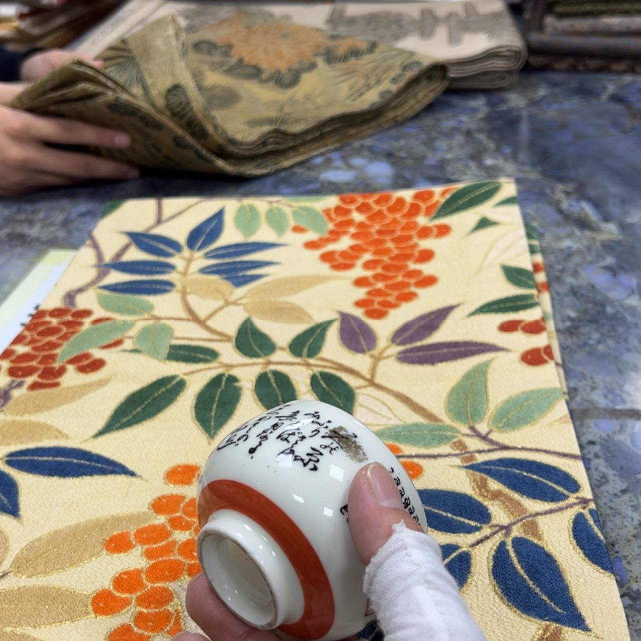 【闪购商品】东****擂陶瓷马克杯带盖勺