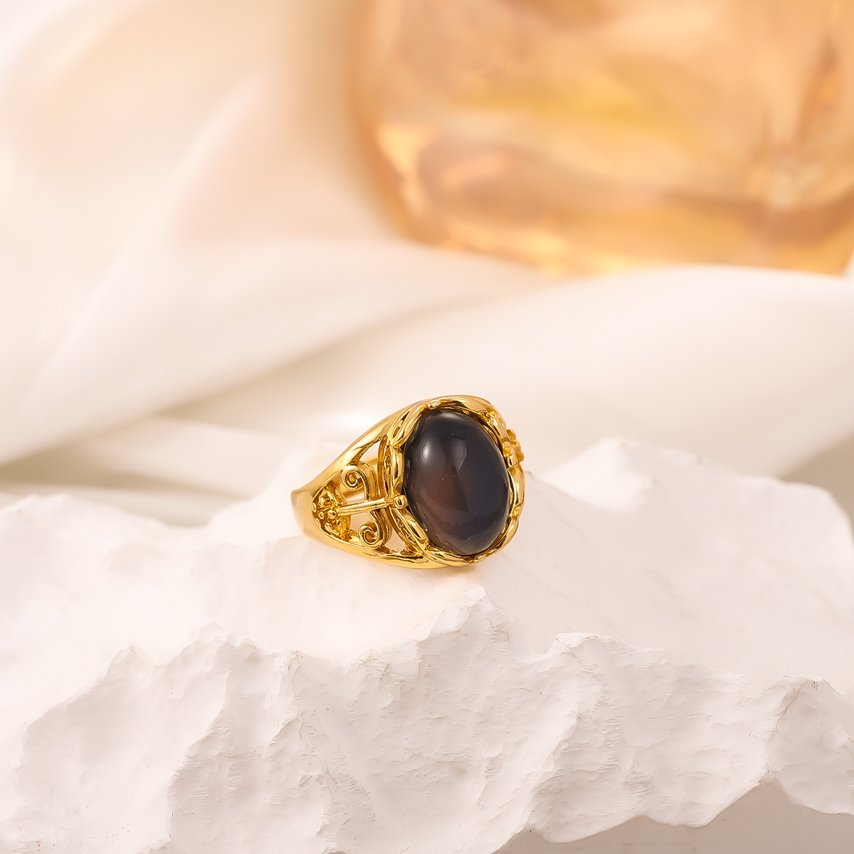 铜合金树脂戒指 铜合金轻奢风时尚新款戒指ZB1048