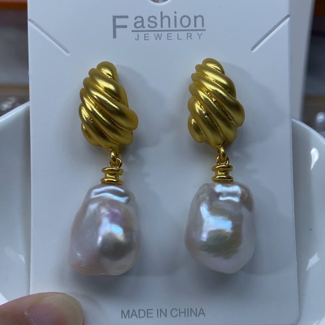 淡水珍珠耳环合金特价474