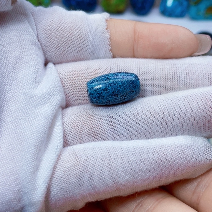 绿松石未镶嵌饰品