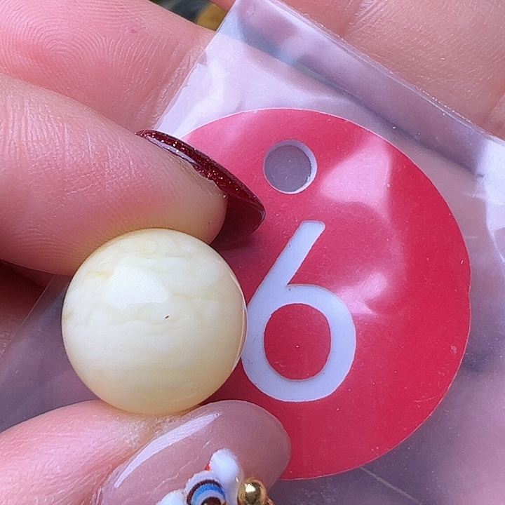 蜜蜡裸石未镶嵌皮点14.5m m