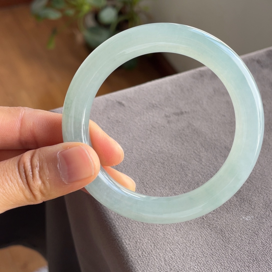 翡翠未镶嵌手镯冰晴