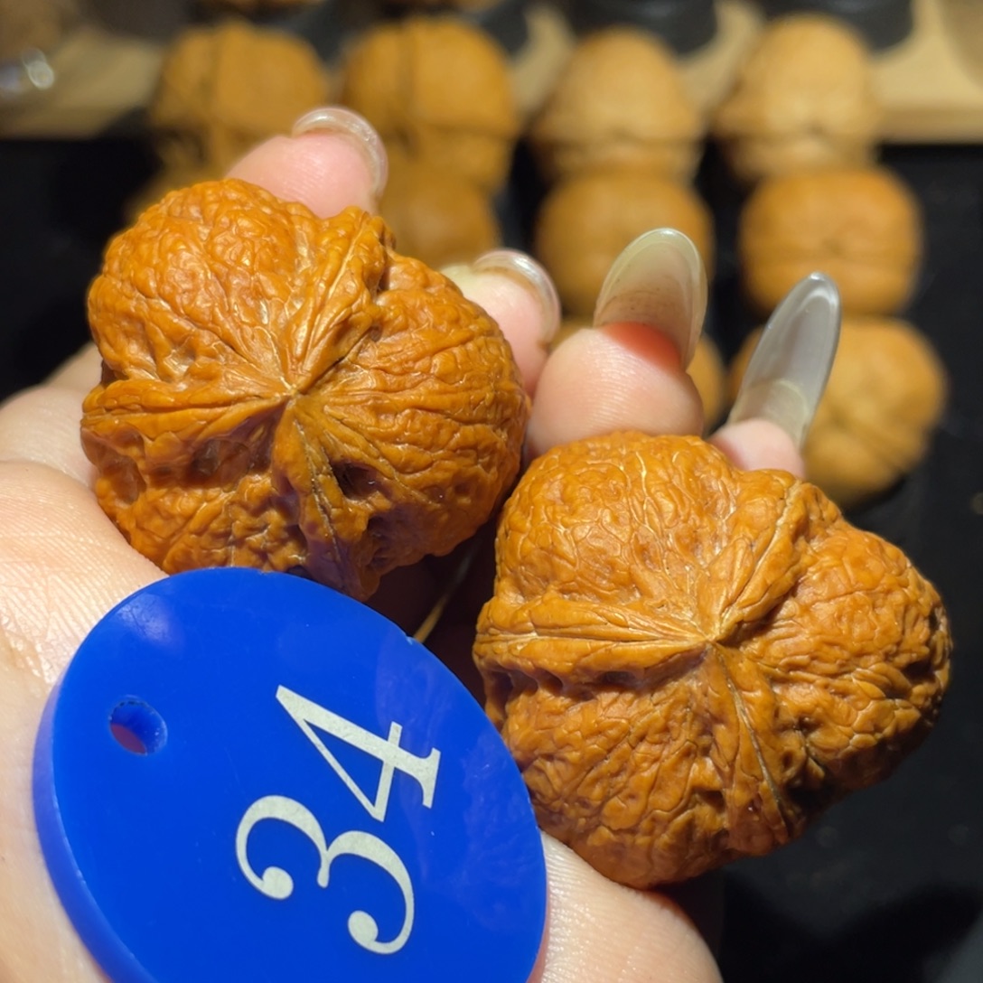 三棱36尺寸核桃。  