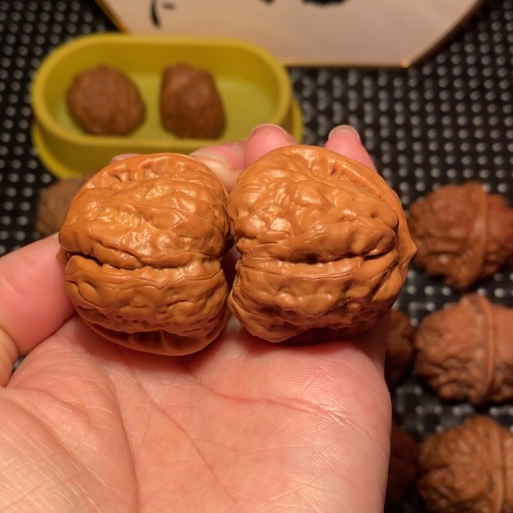 把件文玩核桃四开大腿肉蛙