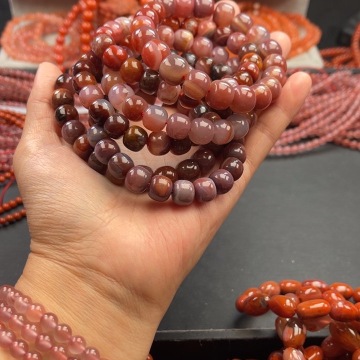 娜***征南红玛瑙未镶嵌多样性发货默认微瑕称重188.5克6条