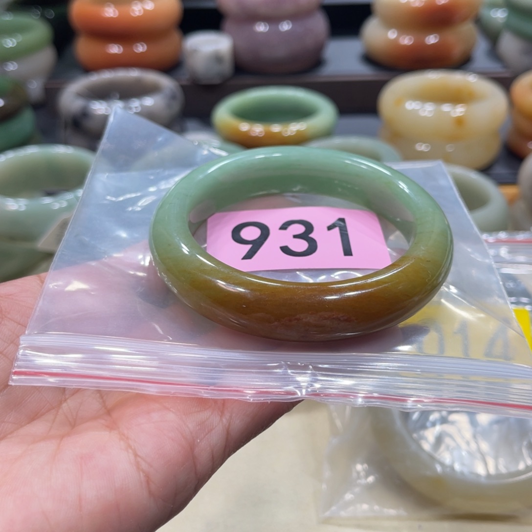 未镶嵌手镯石英岩玉夢****