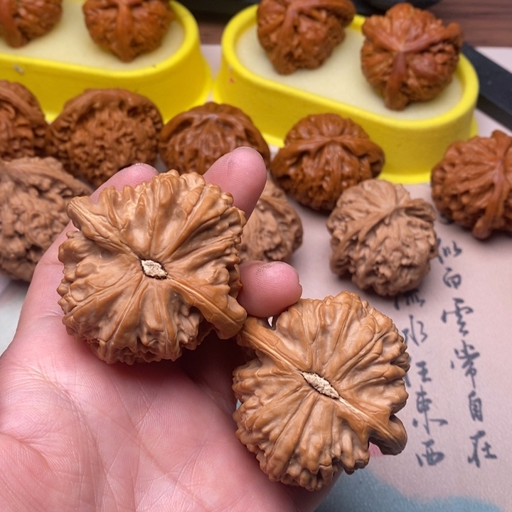 吊坠文玩核桃白狮子