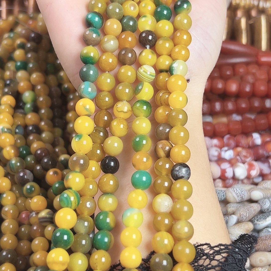 玛瑙/玉髓合金珠宝半成品a139 8.5m 绿叶柠檬黄玛瑙一条！