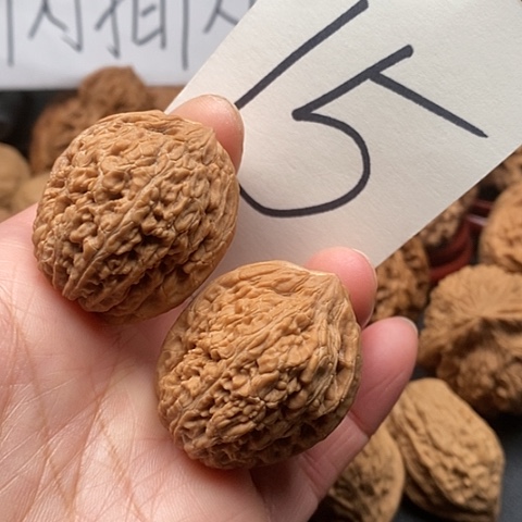 桃核吊坠32全品大蒜