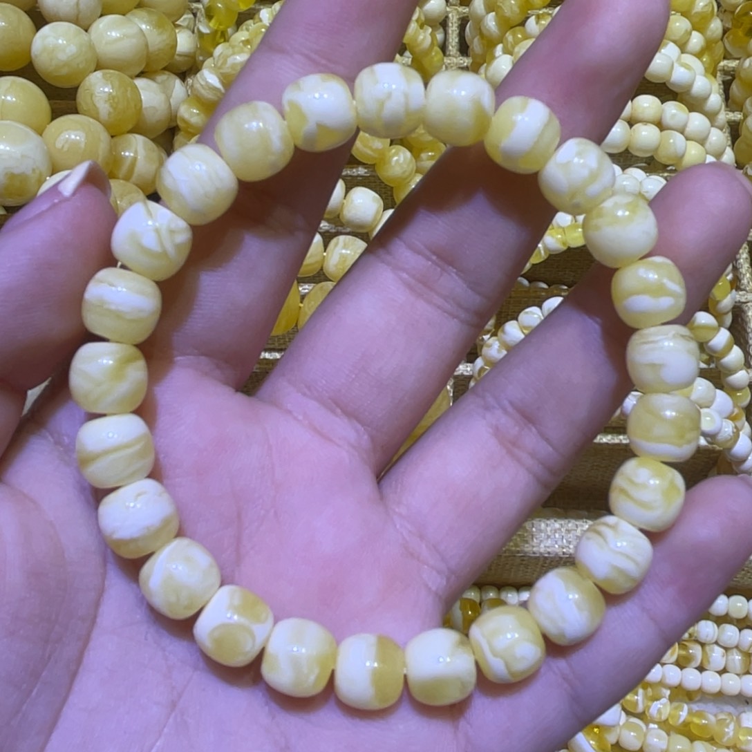 手绳琥珀未镶嵌8.5m