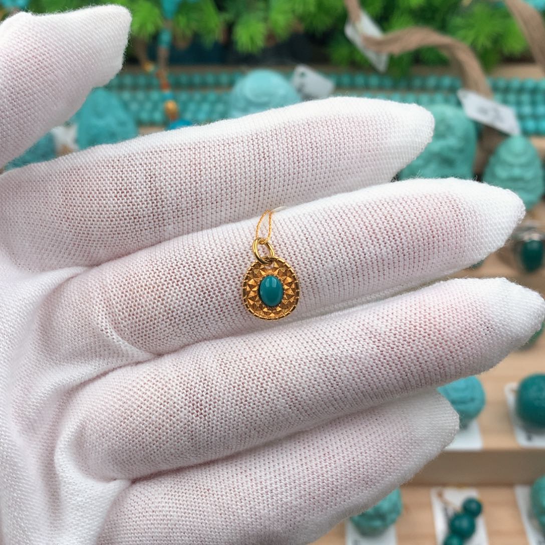 绿松石配饰18K金镶嵌