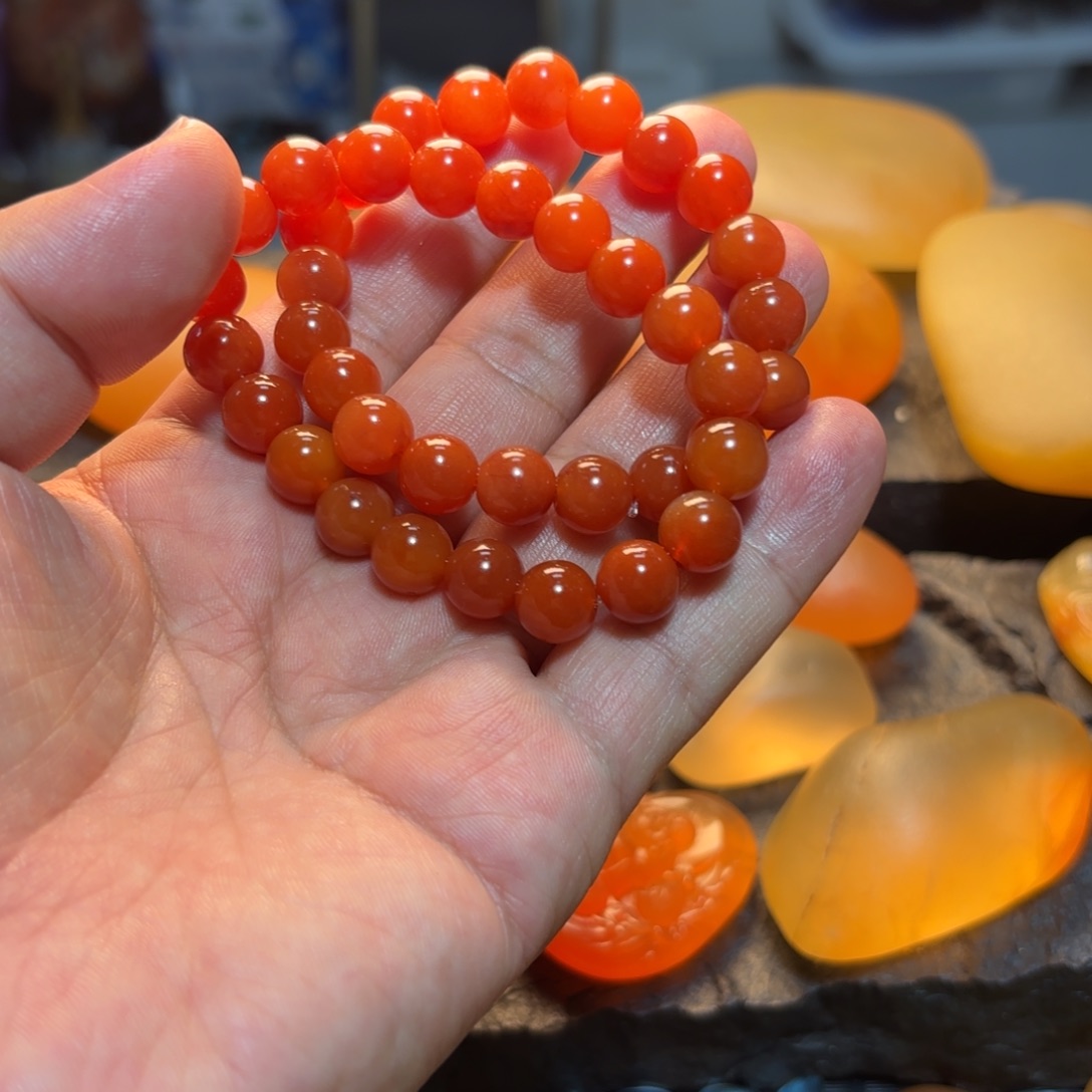 一***目石英岩玉未镶嵌手串