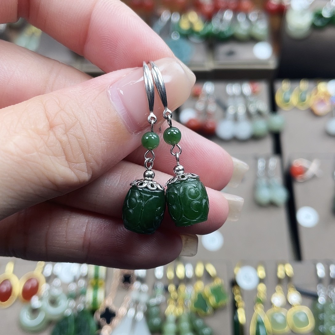 和田玉银S925镶嵌耳饰