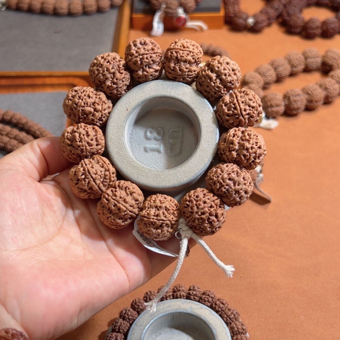 手串金刚菩提24六瓣高端梁盘来财运大金刚菩提手串