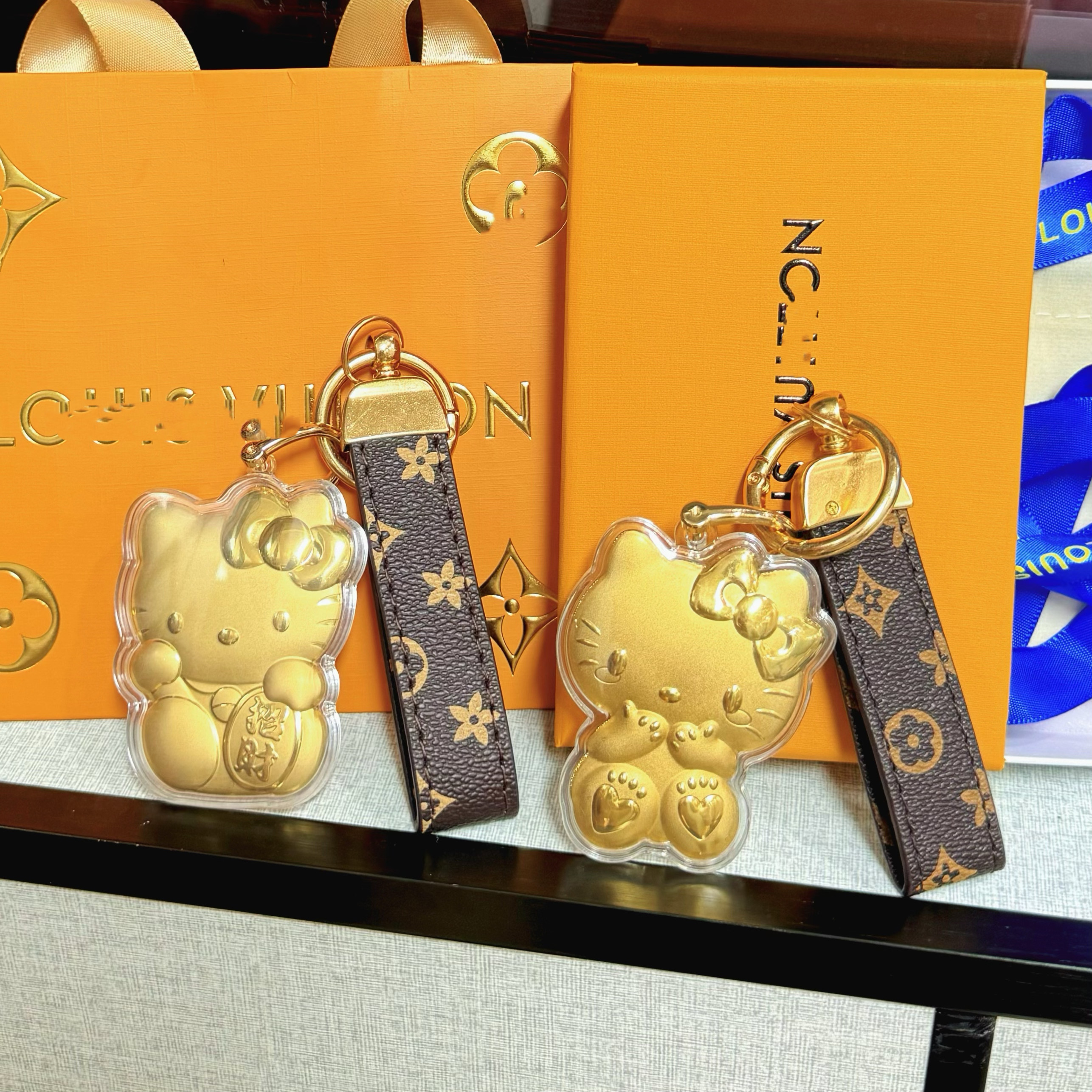 含金工艺品kt招财猫kt妹妹创意可爱卡通钥匙扣手机挂绳包挂件送礼