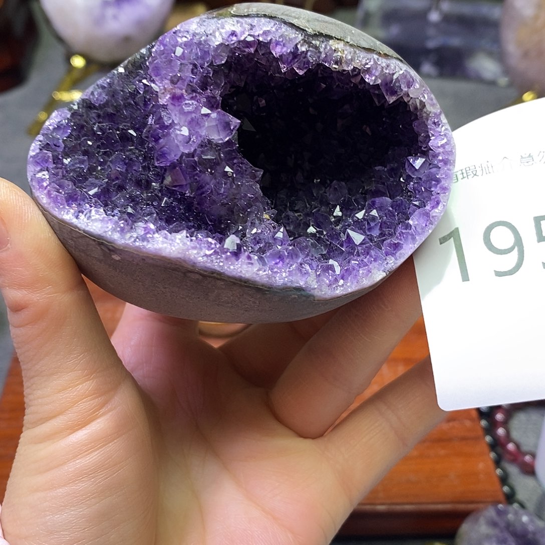 紫晶未镶嵌珠宝半成品