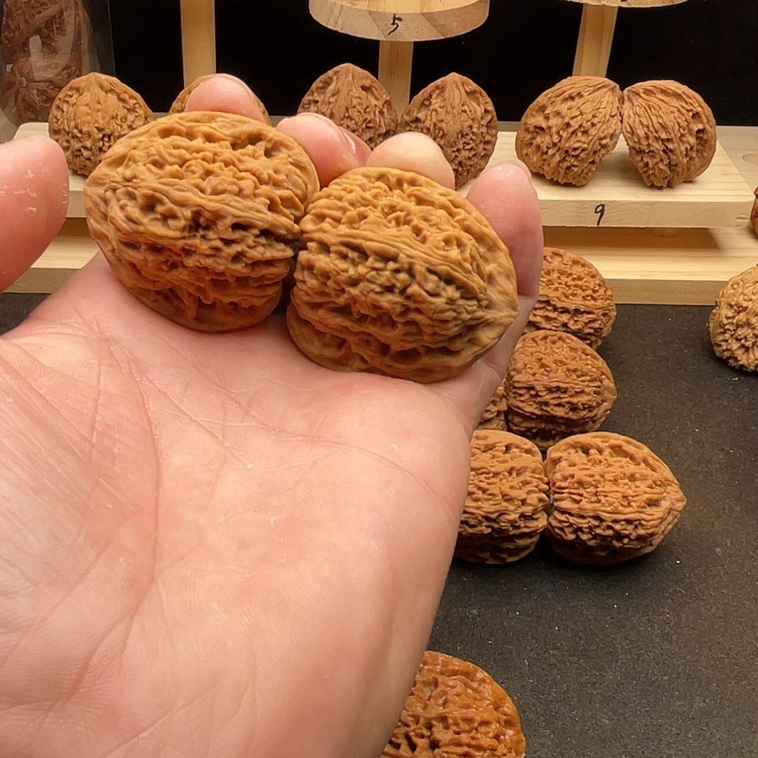 文玩核桃吊坠39-39-39三角