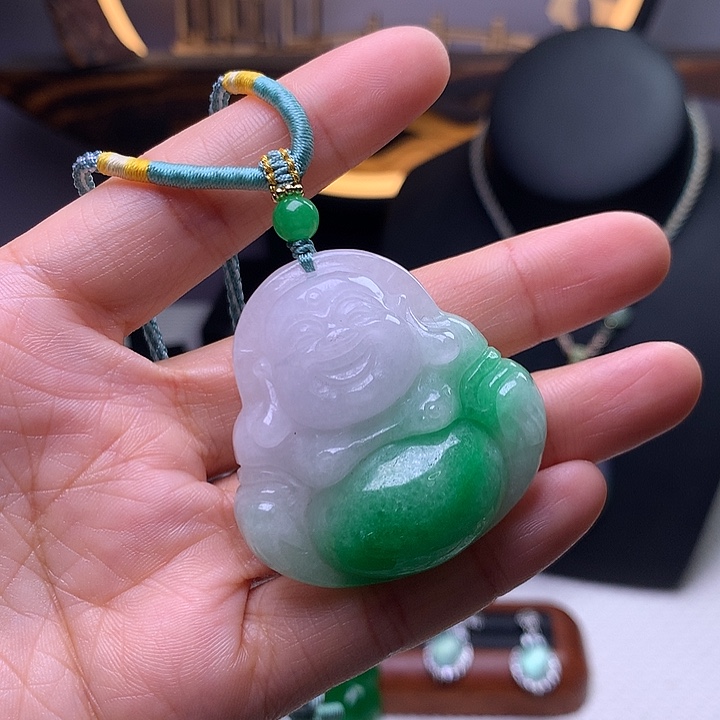 翡翠吊坠(赠链)未镶嵌吊坠