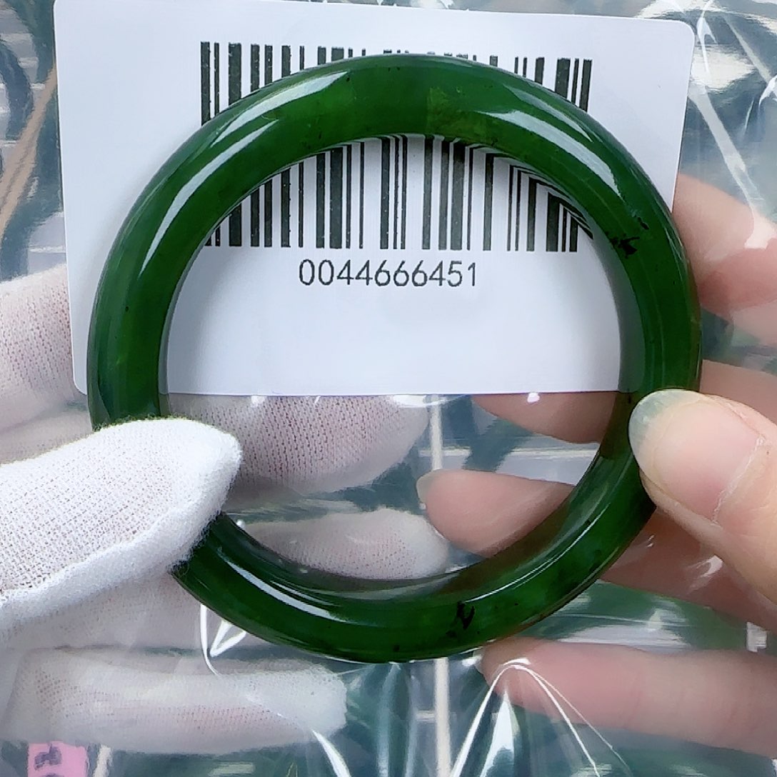 和田玉（碧玉）手镯未镶嵌60