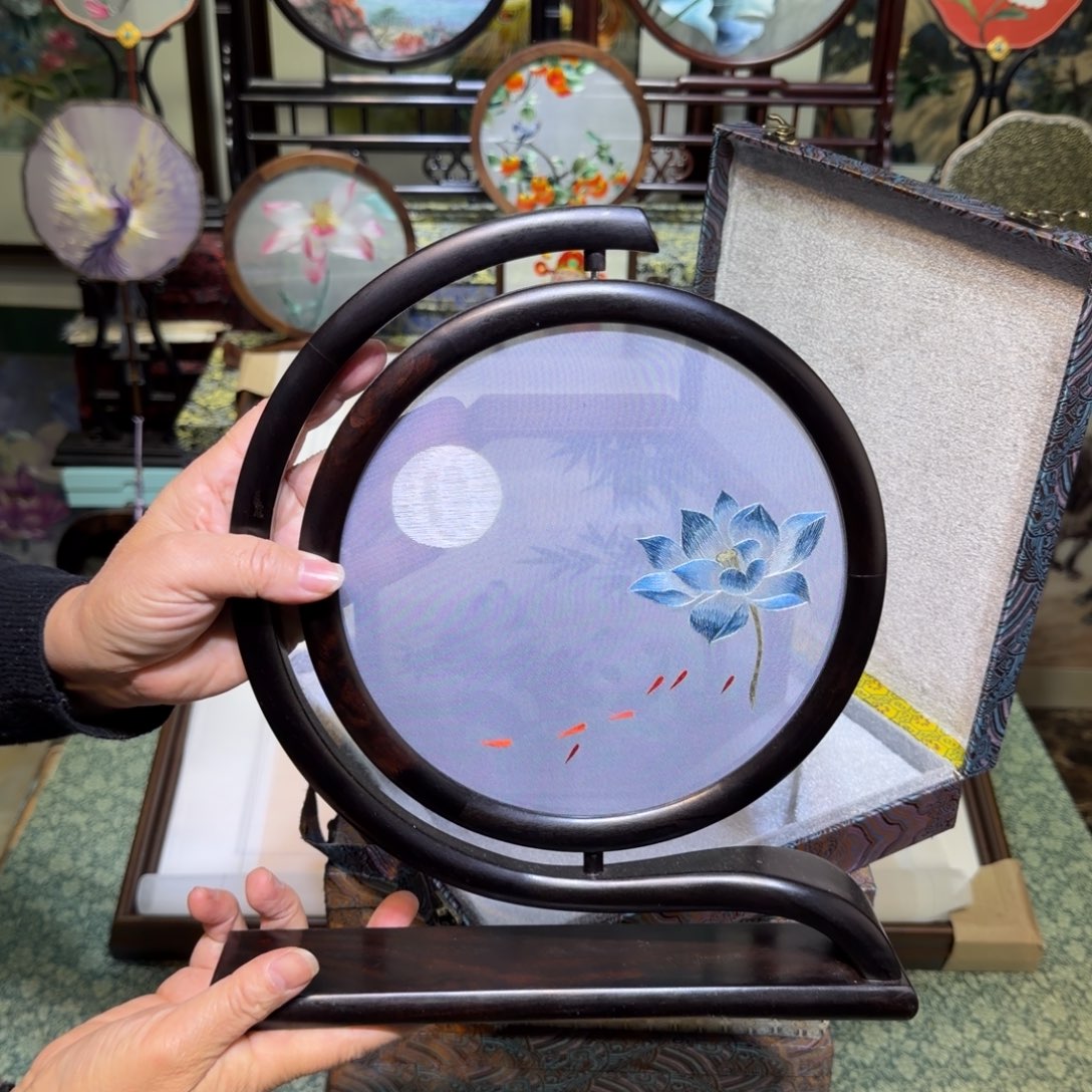 刺绣手工苏绣工艺制作技艺娴熟精品