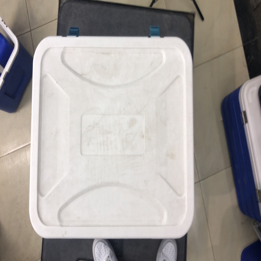 80L标配微瑕保温箱冷藏箱海钓箱