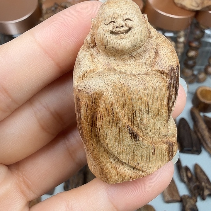 沉香沉香碎屑文莱弥勒佛 7.2 克