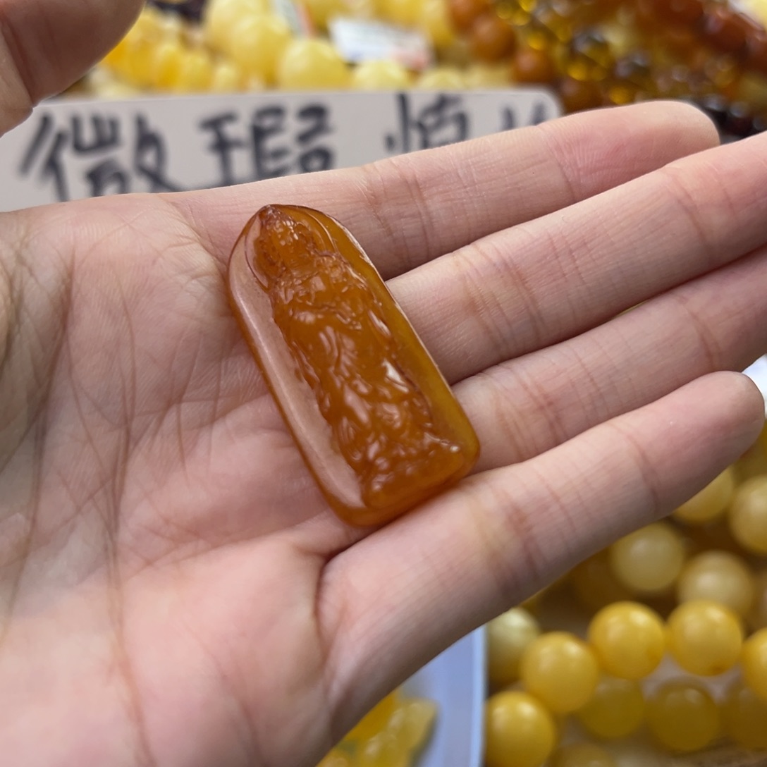 琥珀珠宝奇石未镶嵌