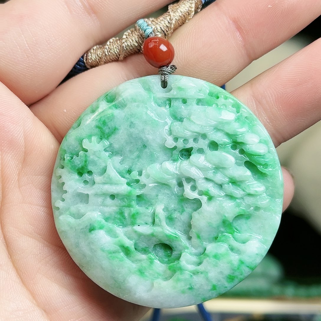 翡翠颈饰未镶嵌吊坠