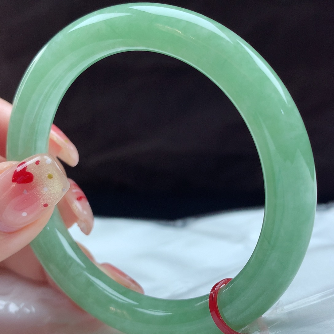 翡翠手镯未镶嵌93116，