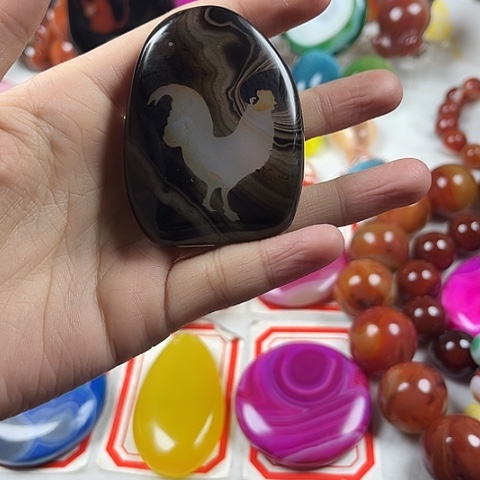 玛瑙/玉髓颈饰未镶嵌