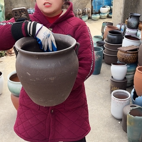 口28高30瑕疵底裂盆子 