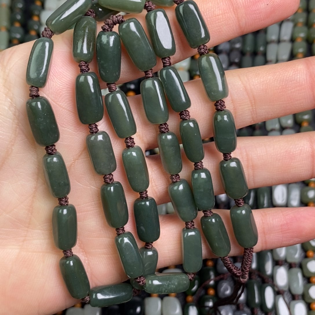 和田玉颈饰未镶嵌99