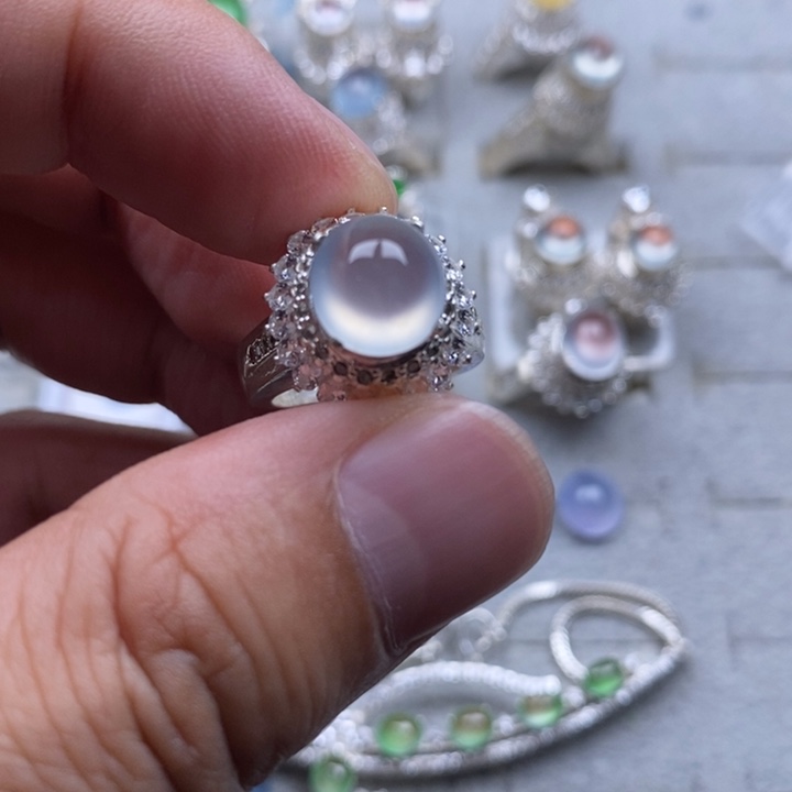 定制翡翠未镶嵌高冰9.5mm