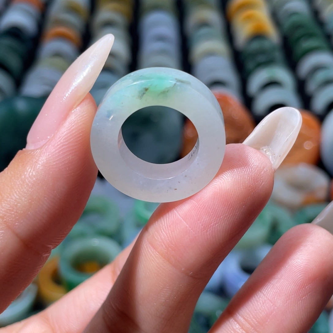 定制翡翠未镶嵌天然翡翠