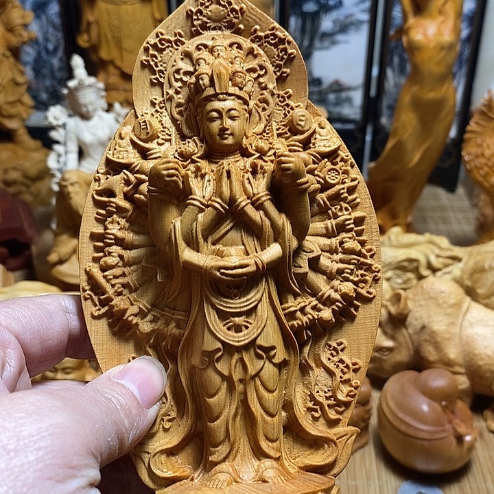 柏木（崖柏）千手观音